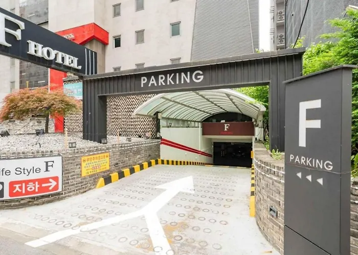 Отель Yeongdeungpo Lifestyle F Сеул