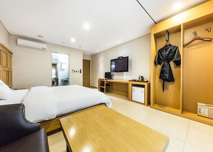 Yeongdeungpo Lifestyle F 3* Сеул