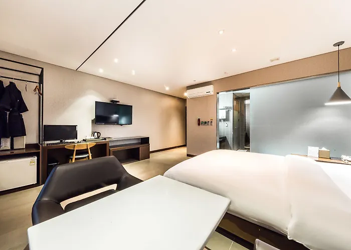 Yeongdeungpo Lifestyle F Отель