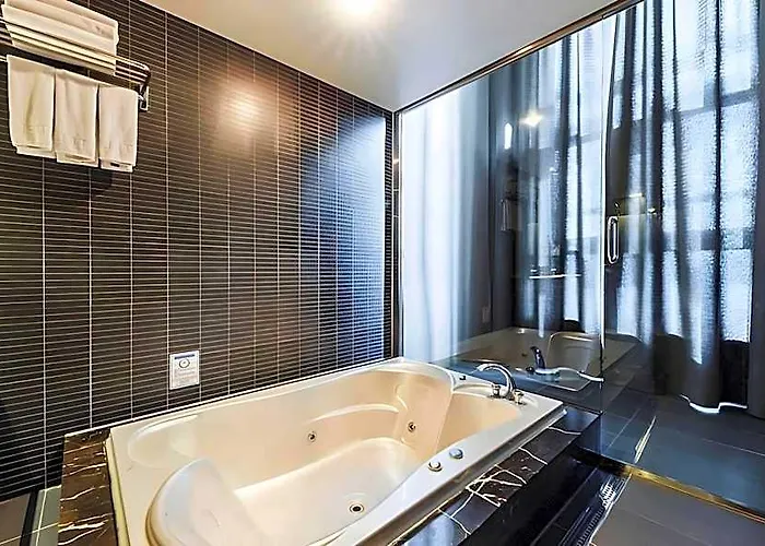 Yeongdeungpo Lifestyle F Hotel 3*