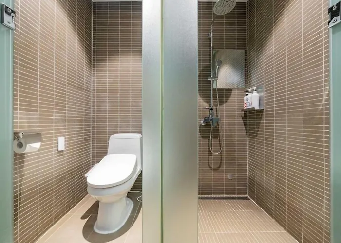 Yeongdeungpo Lifestyle F Отель 3*